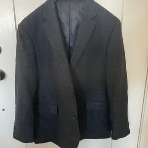 Kenneth Cole Blazer. Black with White window Payne style. 46r slim fit.